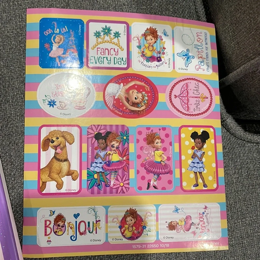 COPY - Fancy Nancy Bundle Books Crayola color wonder mess free color